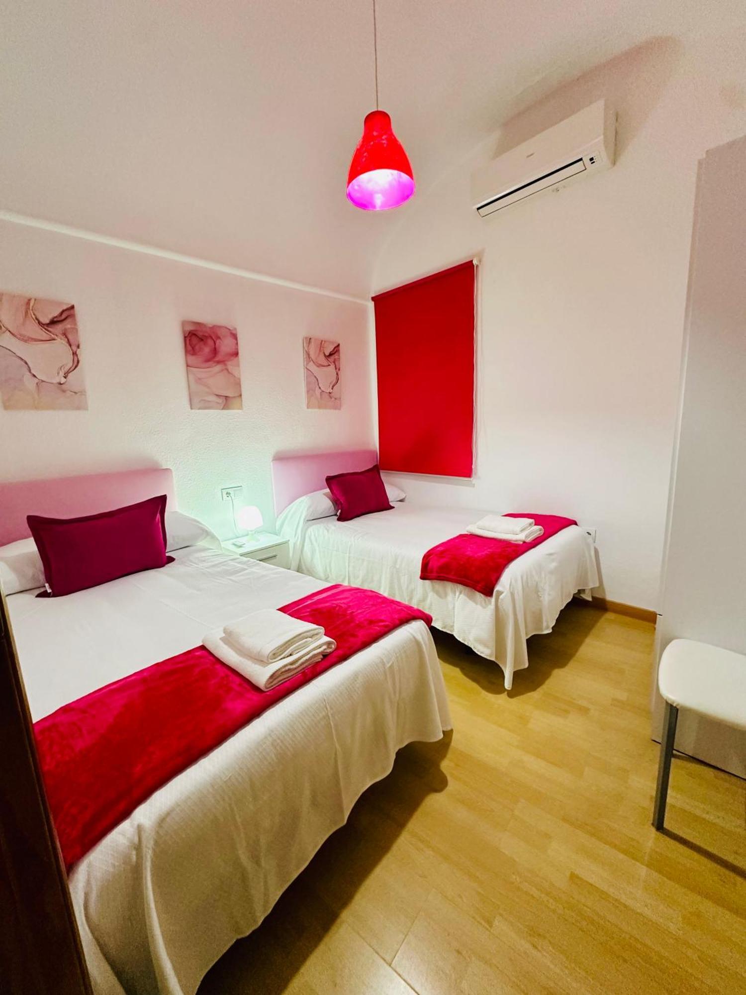Apartamentos Jame เมรีดา ภายนอก รูปภาพ